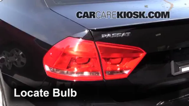 2015 Volkswagen Passat SEL Premium 3.6L V6 Éclairage Feu stop (remplacer ampoule)